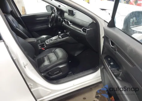 2018 Mazda Cx-5 Grand Touring z USA, uszkodzony, nr VIN JM3KFBDM2J0369550